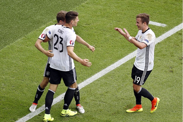 Mario Gomez buat Irlandia...