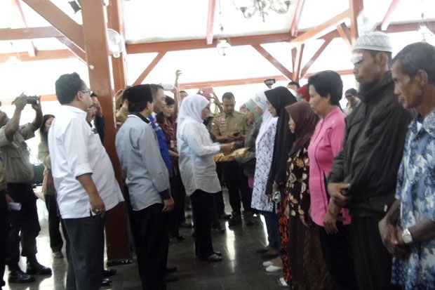 Mensos Bantu Rp420 Juta...