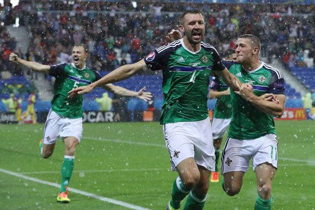 Irlandia Utara Bisa...