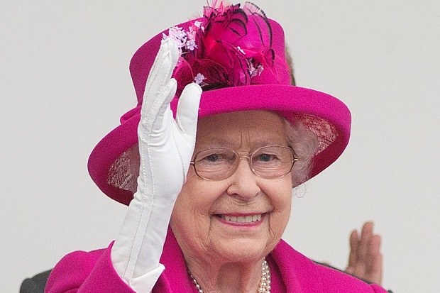 Ratu Elizabeth II Minta...