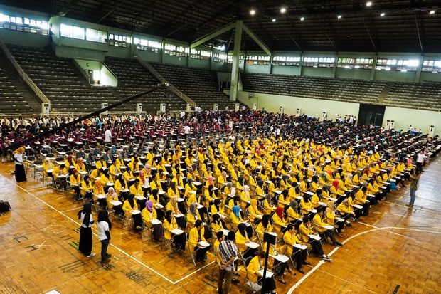 Ribuan Mahasiswa Serbu...