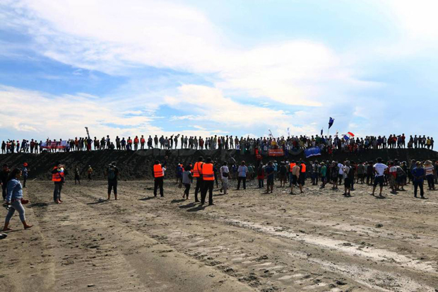 Sidang Reklamasi Pulau...