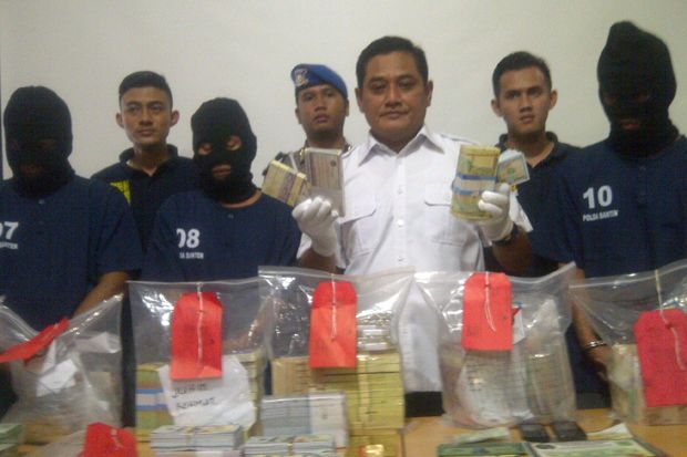 Polda Banten Bongkar...