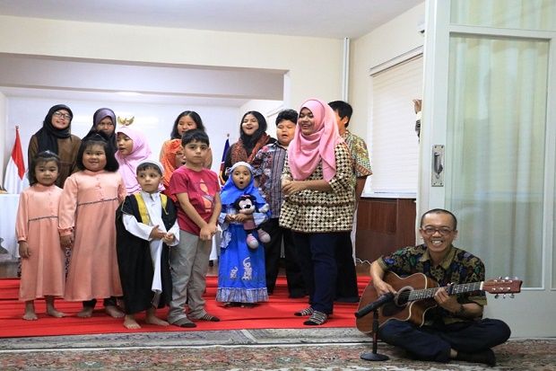 Ketika Lantunan Ayat...