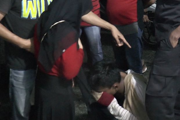 Pasangan Mesum Ini Terancam...