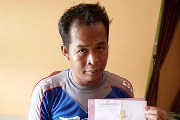 Dipukuli Tentara, Anggota...