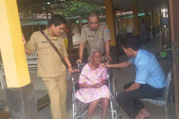 Dianiaya Cucu, Nenek...