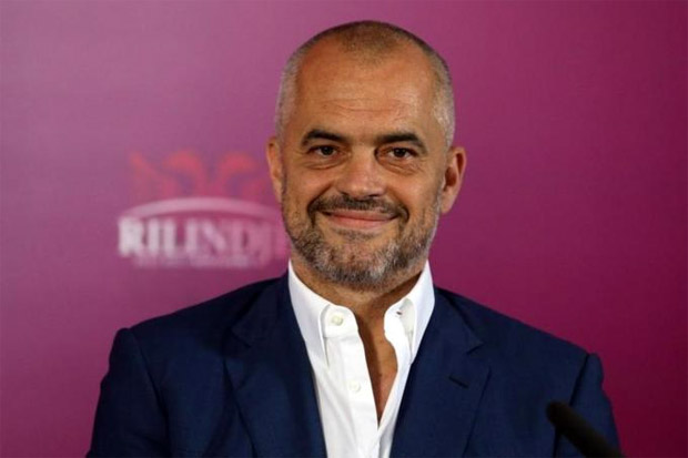 PM Albania Selamat dari...