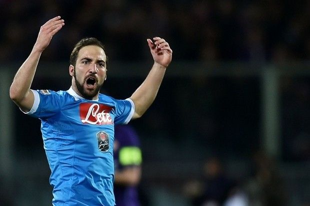 Higuain Ogah Perpanjang...