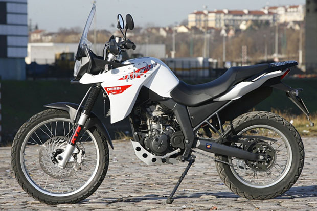 Derbi Terra 125, Mungil...