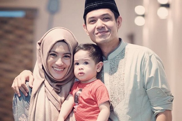 Dude Harlino- Alyssa...
