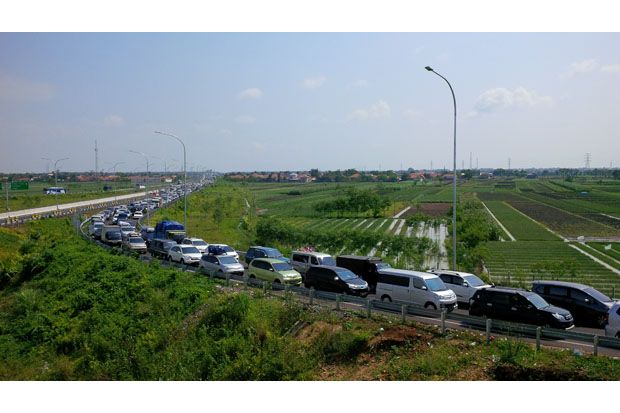 Macet Parah, Pejagan-Brebes...