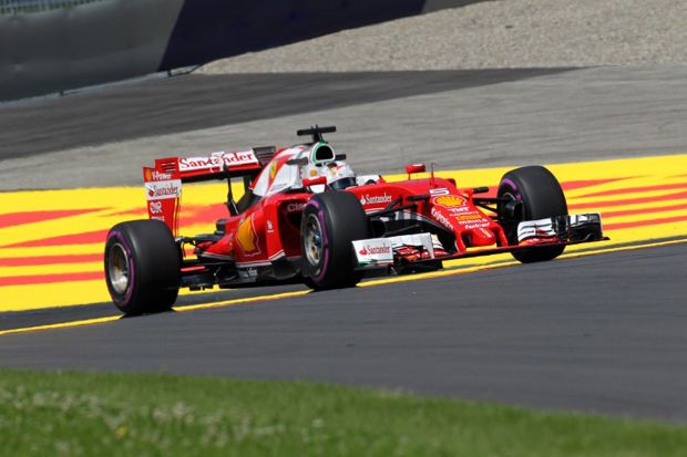 Sebastian Vettel Tercepat...