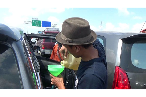 Banyak Mobil Mogok di...