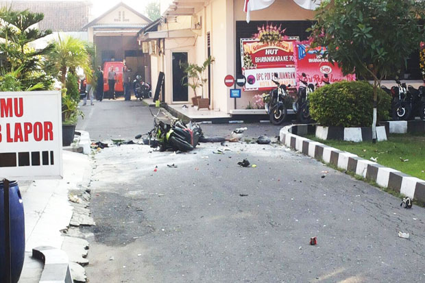 Explosion at Solo Police...