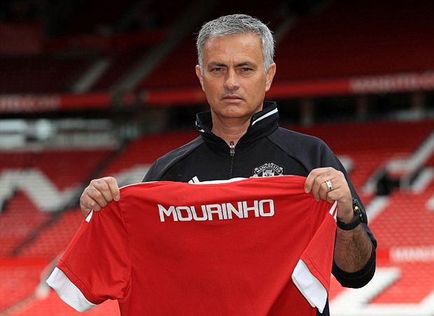 Mourinho Janji Kembangkan...