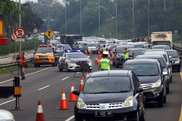 Tol Jakarta-Cikampek...