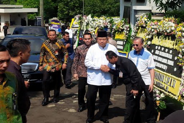 SBY dan Putranya Hadiri...