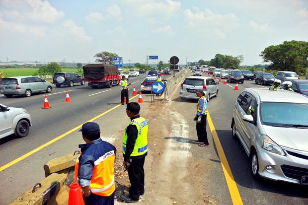 Macet Panjang, Polisi...