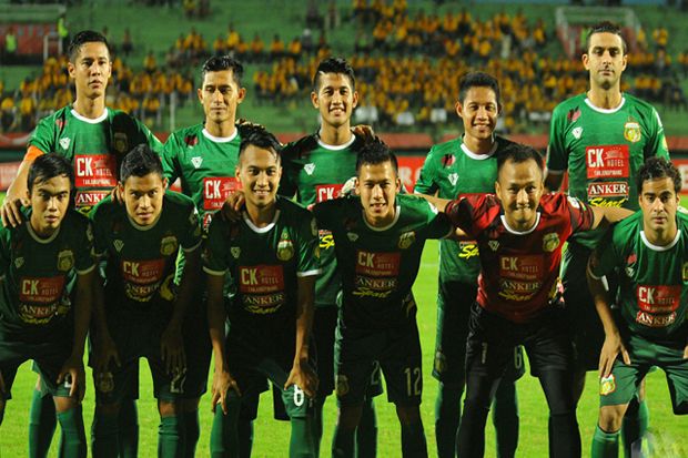 Tantang Mitra Kukar,...