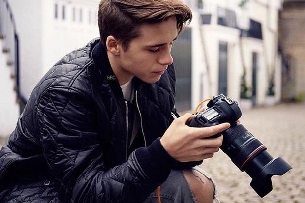Brooklyn Beckham Jadi...