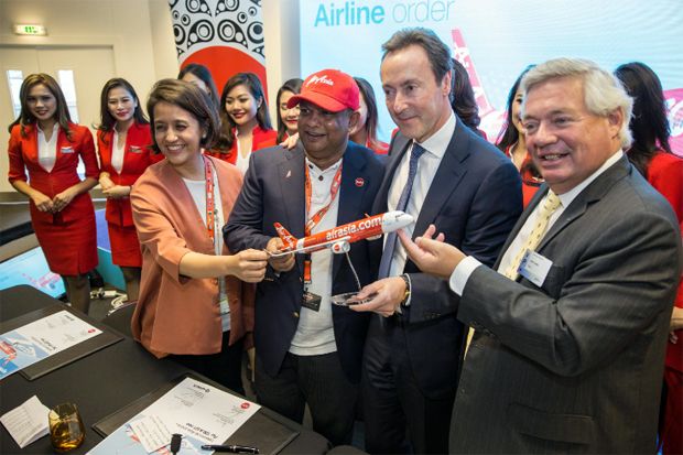 AirAsia Pesan 100 Unit...