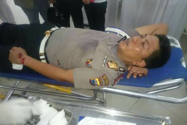 Tangkap Perampok, Polisi...