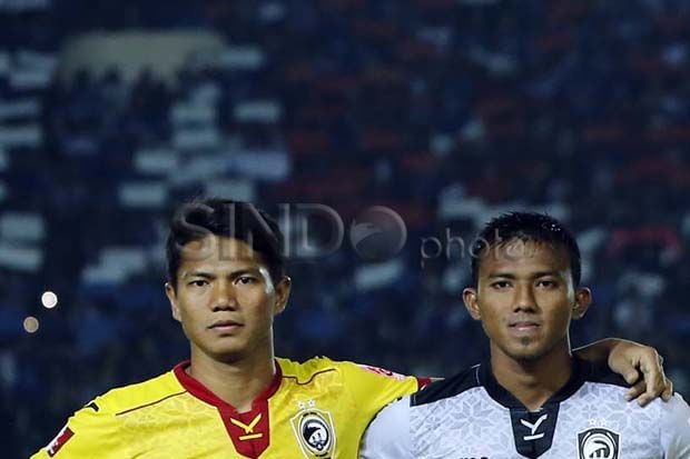 Jupe dan Teja Absen,...