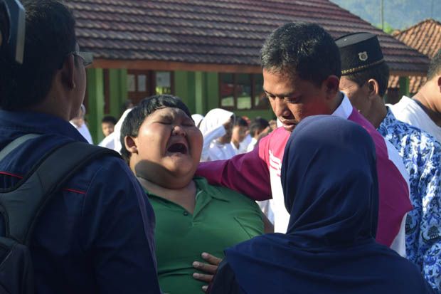 Bocah Obesitas Mengeluh...