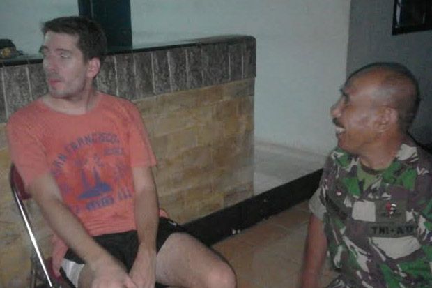 Ini Bule Prancis yang...