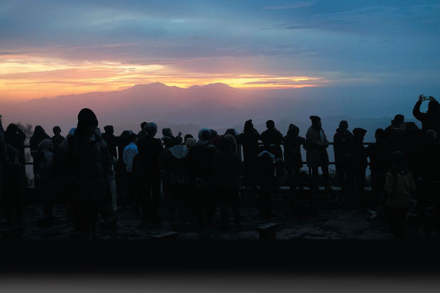 Walau Erupsi, Pengunjung...