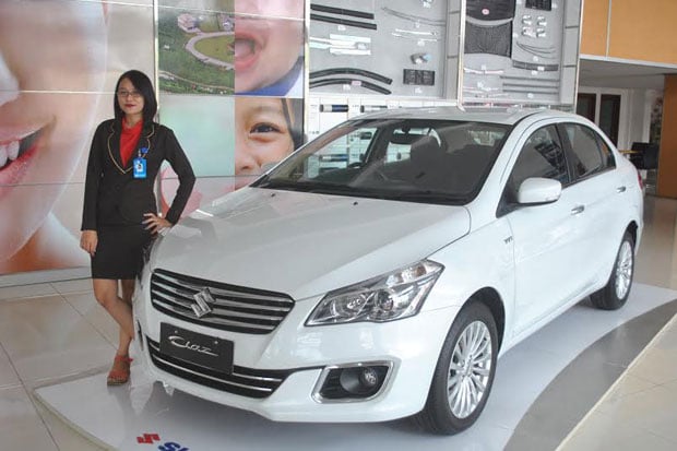 Pasar Mobil Sedan Terus...