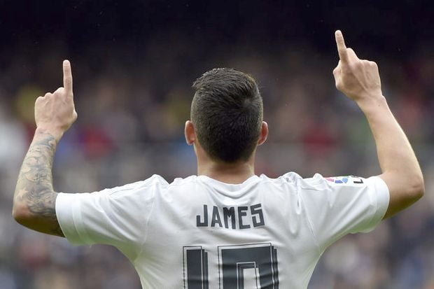 James Rodriguez Bikin...