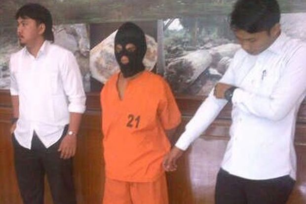 Empat Kali Setubuhi...