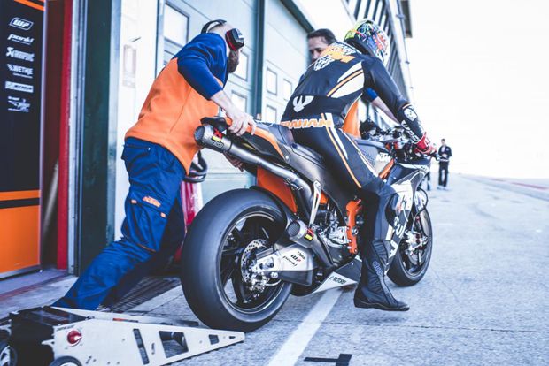 KTM, Si Pendatang Baru...