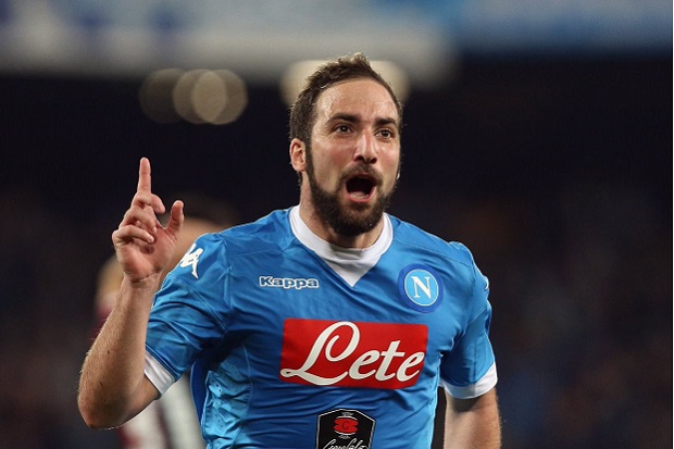 Resmi ke Juventus, Higuain...