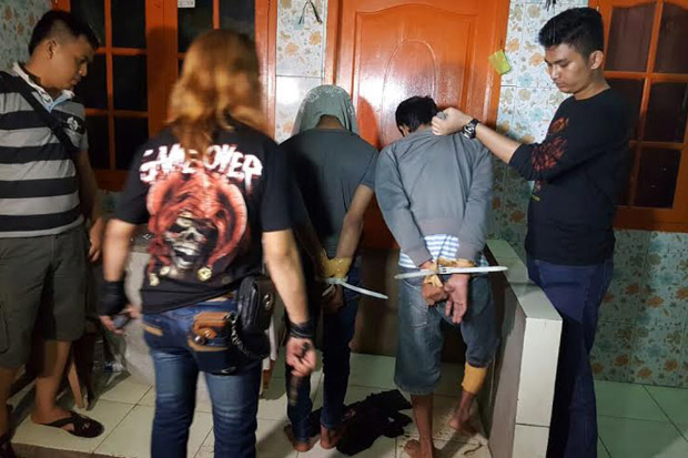 Pembunuhan Pria Bertato...