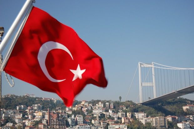 Politisi Prancis Sebut...