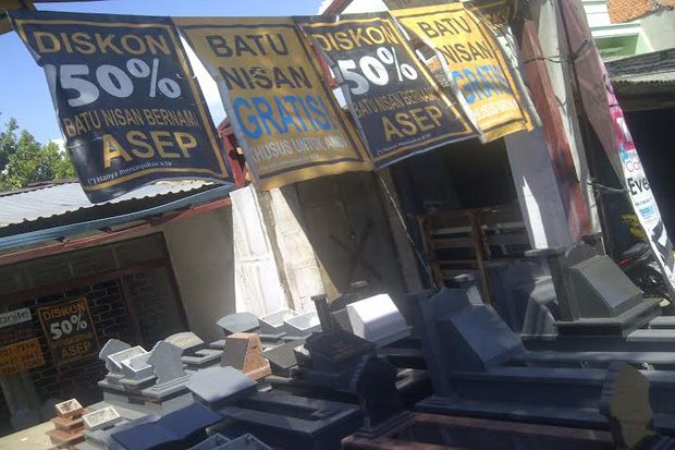 Usaha Batu Nisan Ini...
