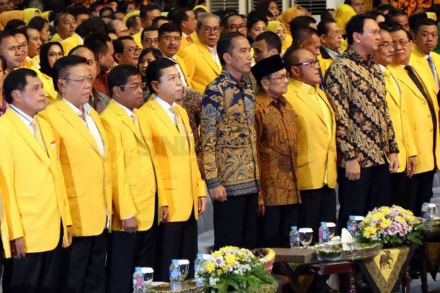Golkar Ganggu Bulan...