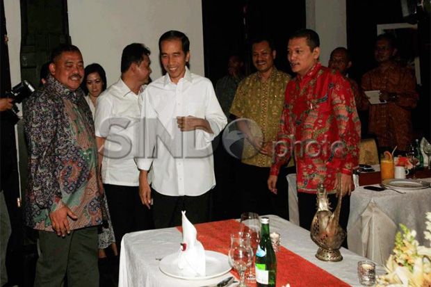 Sosialisasi Paket Kebijakan,...