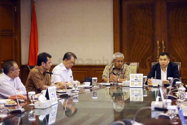 HT Didaulat Jadi Pembicara...
