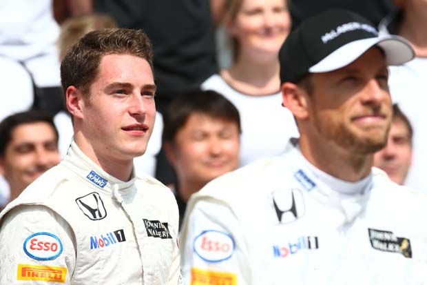 Singkirkan Jenson Button,...