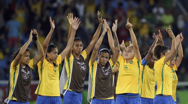 Timnas Brasil Petik...
