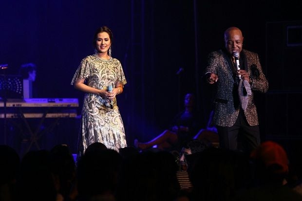 Peabo Bryson Puji Raisa...