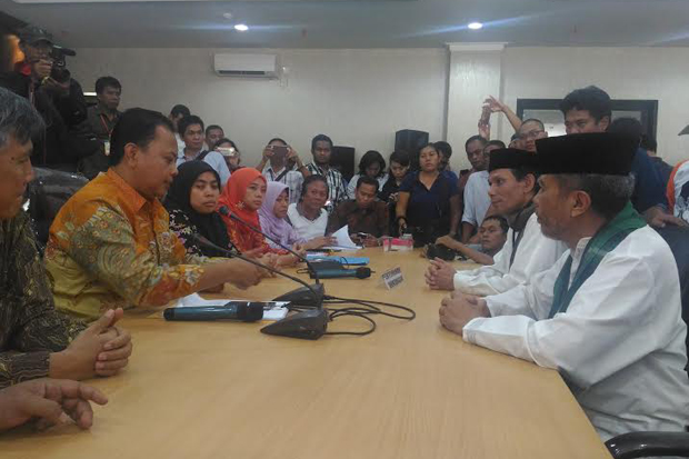 Saat Kumpulkan KTP,...