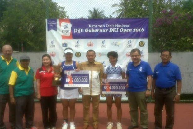 Aldila dan Aditya Raih...