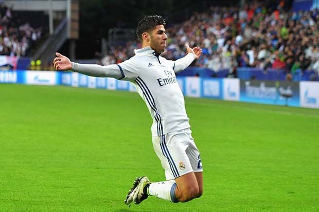 Tendangan Gledek Asensio...
