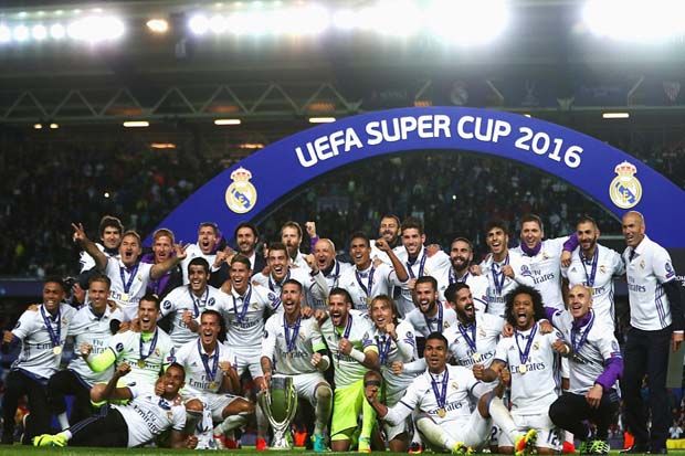 Sevilla Cetak Hat-trick,...