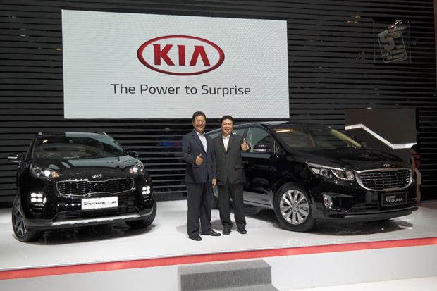 Kia Sedona dan Sportage...